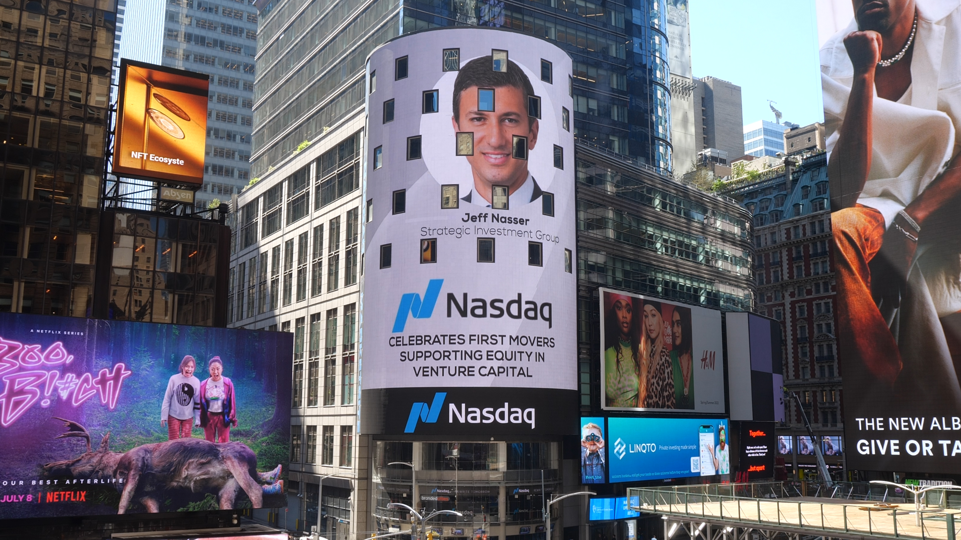 Jeff Nasser - VEP image projected on Nasdaq's building in Time Square